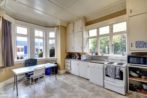 Photo of property in 40 Manor Place, Dunedin Central, Dunedin, 9016