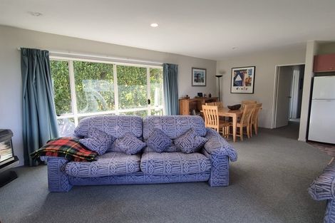 Photo of property in 19 Seaview Lane, Wainui, French Farm, 7582