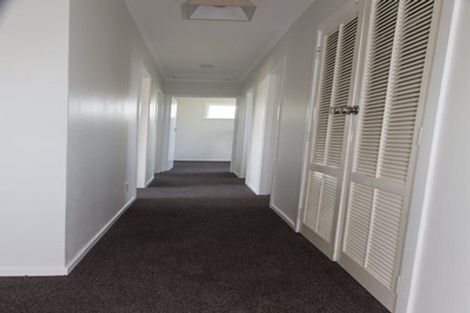 Photo of property in 1 Patea Place, Terrace End, Palmerston North, 4410