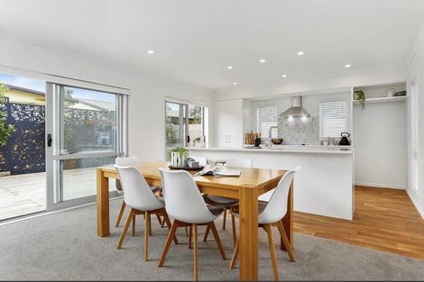 Photo of property in 31a Taikata Road, Te Atatu Peninsula, Auckland, 0610