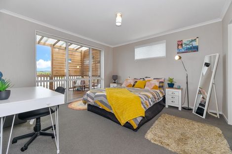 Photo of property in 9 Weka Street, Mangawhai, 0505