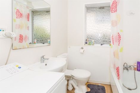 Photo of property in 2/171 Clarence Street, Riccarton, Christchurch, 8011