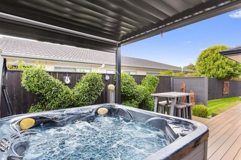 Photo of property in 47 San Priamo Place, Paraparaumu Beach, Paraparaumu, 5032