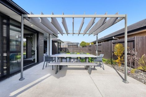 Photo of property in 16 Drabble Crescent, Papamoa Beach, Papamoa, 3118