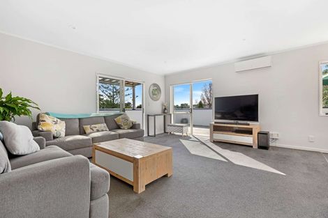 Photo of property in 18a Delshaw Avenue, Stanmore Bay, Whangaparaoa, 0932