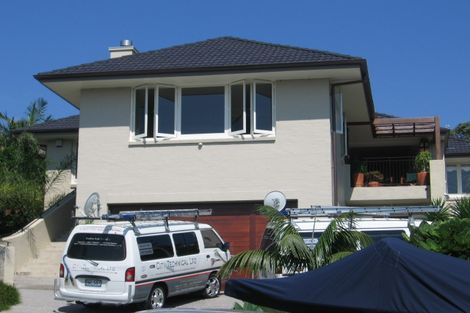 Photo of property in 1/24 Bournemouth Terrace, Murrays Bay, Auckland, 0630