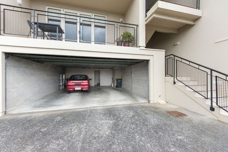 Photo of property in 9/166 Mokoia Road, Chatswood, Auckland, 0626