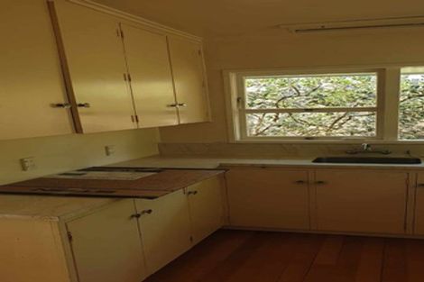 Photo of property in 4/405 Beach Road, Mairangi Bay, Auckland, 0630
