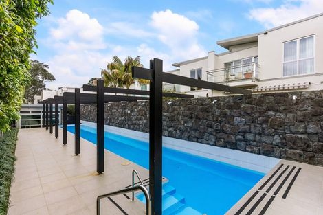 Photo of property in 5/258 Hurstmere Road, Takapuna, Auckland, 0622