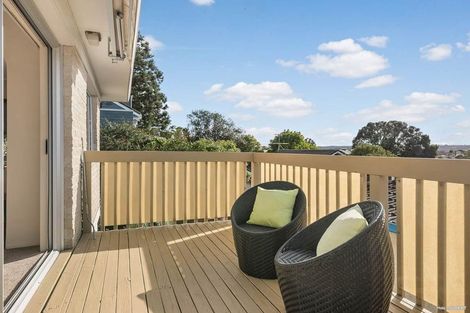 Photo of property in 2/139a Mokoia Road, Birkenhead, Auckland, 0626