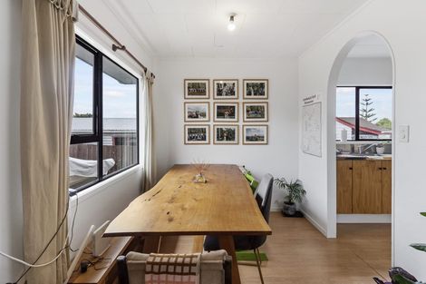 Photo of property in 14 Advocate Place, Randwick Park, Auckland, 2105