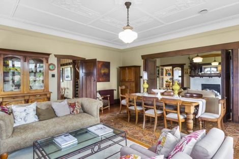 Photo of property in 18 Cliffs Road, Saint Clair, Dunedin, 9012