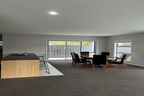 Photo of property in 8 Rangataiki Place, Te Awa, Napier, 4110