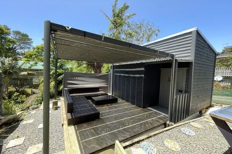 Photo of property in 54 Powells Road, Cable Bay, 0420