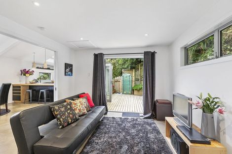 Photo of property in 11 Hawick Street, Karori, Wellington, 6012