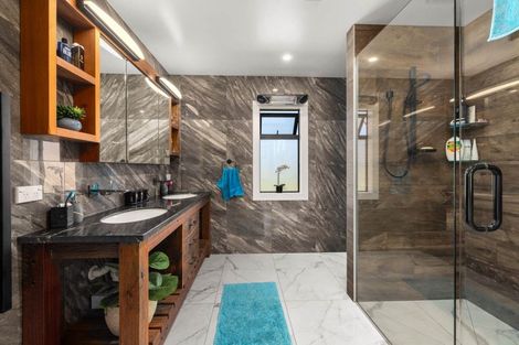 Photo of property in 65 Jamesons Esplanade, Haruru, 0204