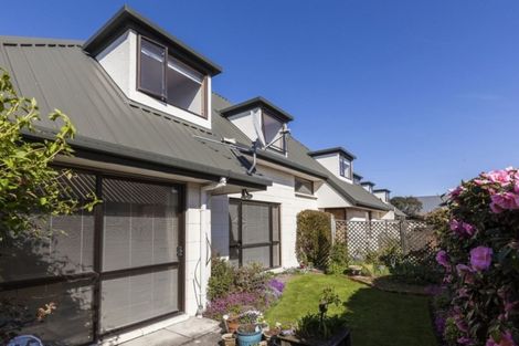 Photo of property in 75 Lowry Avenue, Redwood, Christchurch, 8051