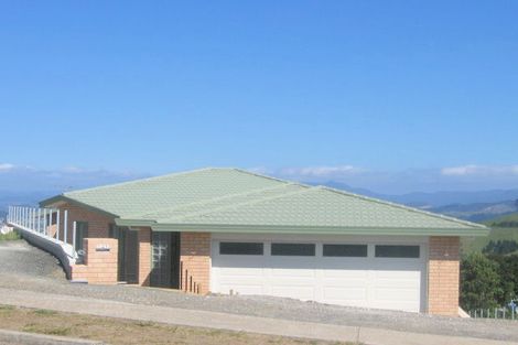 Photo of property in 121 Centennial Drive, Whitianga, 3510