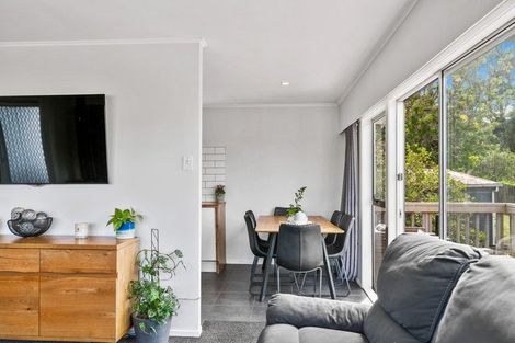 Photo of property in 34 Redwood Drive, Massey, Auckland, 0614