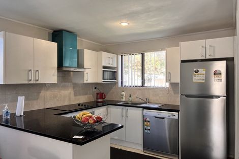 Photo of property in 3/48 Taitimu Drive, Weymouth, Auckland, 2103