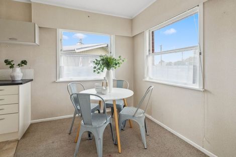 Photo of property in 634 Queen Street East, Levin, 5510