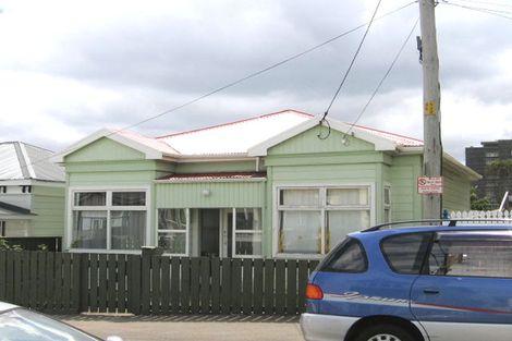 Photo of property in 27 Wilson Street, Newtown, Wellington, 6021