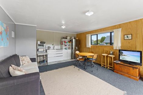 Photo of property in 7 James Street, Waikawa Beach, Manakau, 5573