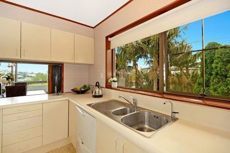 Photo of property in 1/37 Rangitoto Terrace, Milford, Auckland, 0620