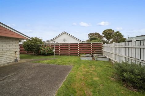 Photo of property in 27 Kowhai Street, Hawera, 4610