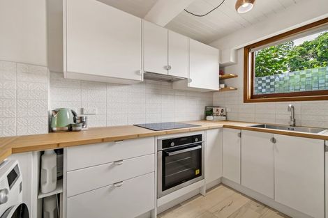 Photo of property in 2/25 Holly Road, St Albans, Christchurch, 8014