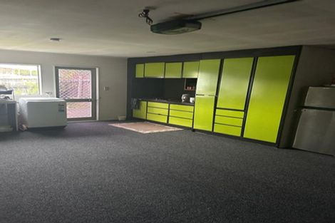 Photo of property in 2/296 Wairau Road, Glenfield, Auckland, 0629