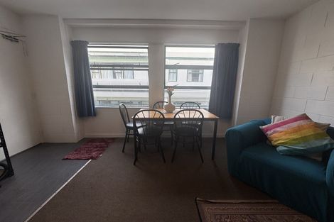 Photo of property in Te Awhina Apartments, 27/22 Sussex Street, Mount Cook, Wellington, 6021