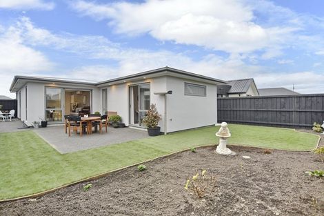 Photo of property in 16 Te Pakiaka Road, Pegasus, 7612