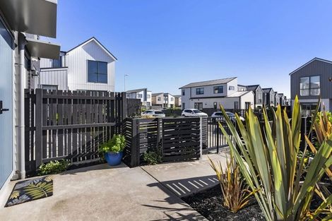 Photo of property in 12 Tarakoi Road, Hobsonville, Auckland, 0616