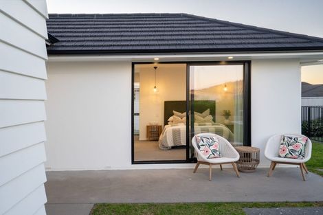 Photo of property in 2 Moemoea Place, Cambridge, 3434