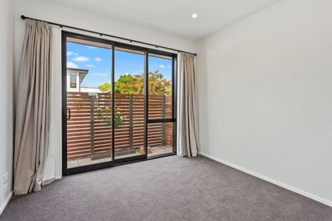 Photo of property in 32c Hewitts Road, Merivale, Christchurch, 8014