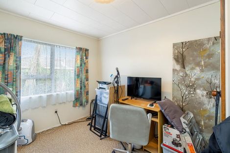 Photo of property in 1 Escalona Street, Te Kamo, Whangarei, 0112