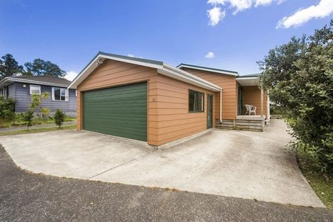 Photo of property in 9c John F Kennedy Place, Glen Eden, Auckland, 0602