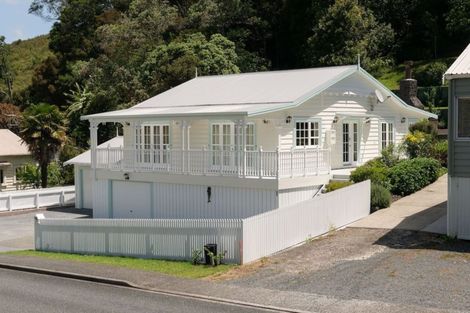 Photo of property in 7 Matauwhi Road, Russell, 0202