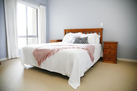 Photo of property in 22 Glamis Avenue, Manly, Whangaparaoa, 0930