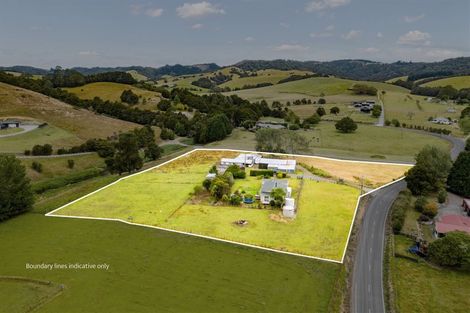 Photo of property in 77 Pataua Road North, Whareora, Whangarei, 0175