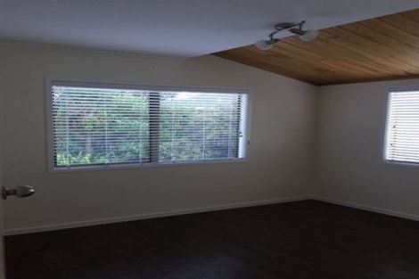 Photo of property in 132 Manuka Road, Bayview, Auckland, 0629