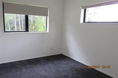 Photo of property in 5 Fernhaven Place, Massey, Auckland, 0614