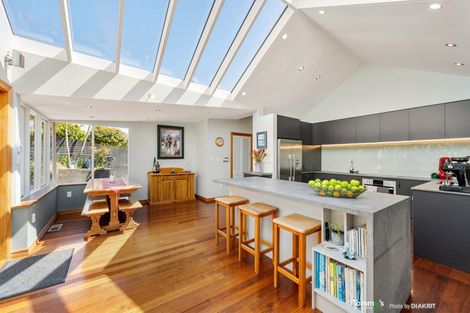 Photo of property in 9 Izard Road, Khandallah, Wellington, 6035