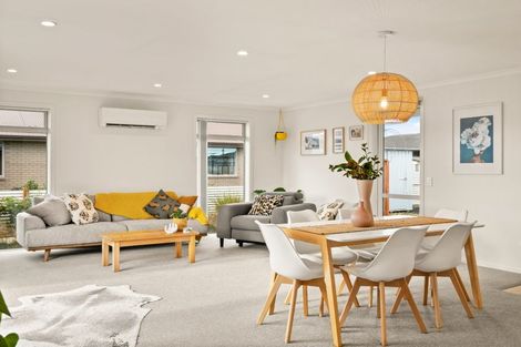 Photo of property in 51 Silver Springs Boulevard, Mosgiel, 9024