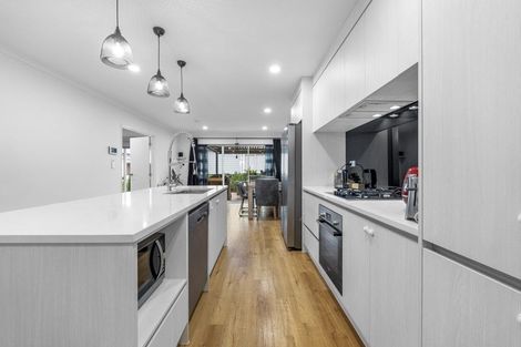 Photo of property in 16 Verdot Close, Kumeu, 0810