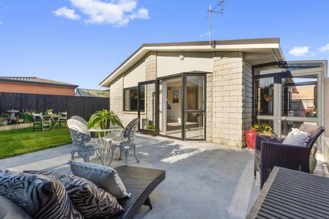 Photo of property in 273/1 Mangorei Road, Merrilands, New Plymouth, 4312
