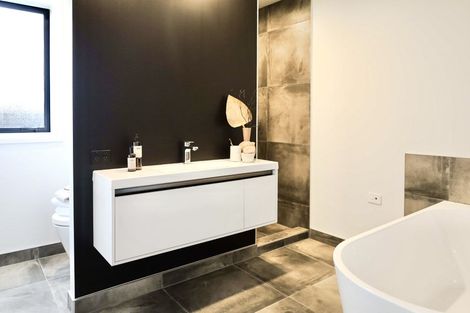 Photo of property in 4 Samuel Place, Queenwood, Hamilton, 3210