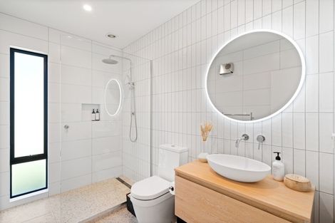 Photo of property in 9 Centre Crescent, Wanaka, 9305