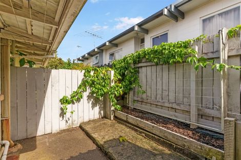 Photo of property in 2/2 Quentin Avenue, Epsom, Auckland, 1023